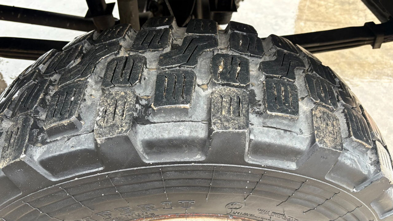 Steyr 12M18 4X4 stake body - 62.000km - Camião de lona: foto 5 Steyr 12M18 4X4 stake body - 62.000km - Camião de lona: foto 5