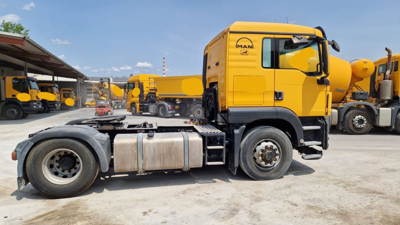 MAN 18.440 4x4 BLS tractor unit - tipp. hydraulics - Tractor: foto 3 MAN 18.440 4x4 BLS tractor unit - tipp. hydraulics - Tractor: foto 3