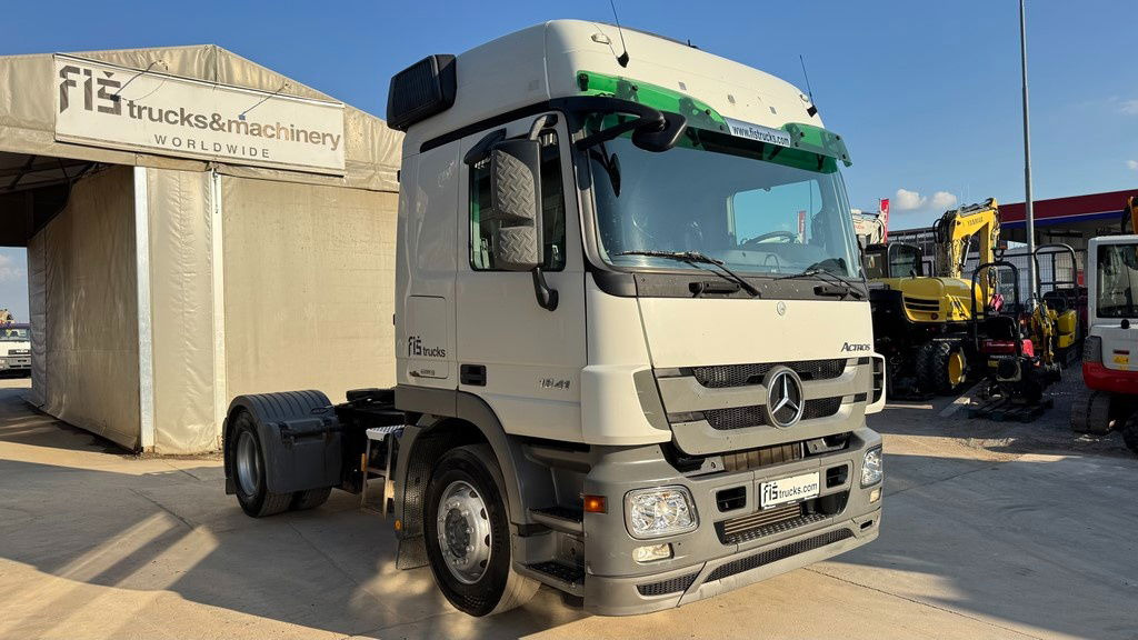 Mercedes-Benz Actros 1841 LS 4x2 tractor unit - Tractor: foto 2 Mercedes-Benz Actros 1841 LS 4x2 tractor unit - Tractor: foto 2