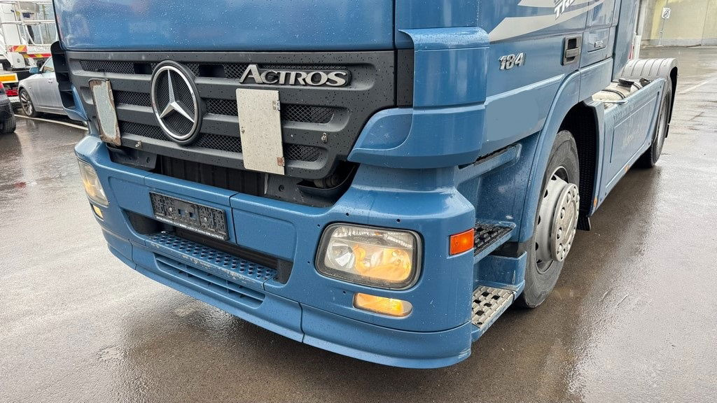 Mercedes-Benz Actros 1841 LS 4x2 tractor unit - retarder - Tractor: foto 2 Mercedes-Benz Actros 1841 LS 4x2 tractor unit - retarder - Tractor: foto 2