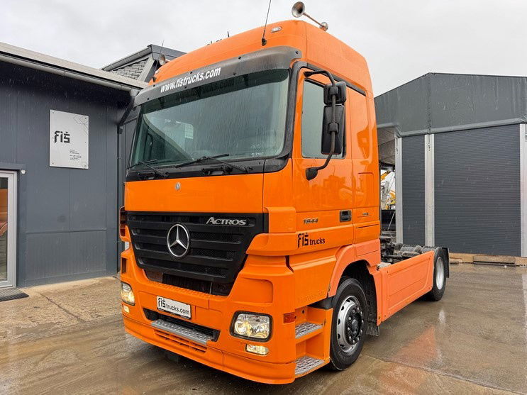 Mercedes-Benz Actros 1844 4x2 - tractor unit - retarder - Tractor: foto 1 Mercedes-Benz Actros 1844 4x2 - tractor unit - retarder - Tractor: foto 1