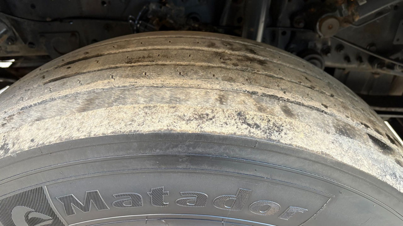 Mercedes-Benz Actros 1846 4x2 tractor unit - retarder - Tractor: foto 5 Mercedes-Benz Actros 1846 4x2 tractor unit - retarder - Tractor: foto 5