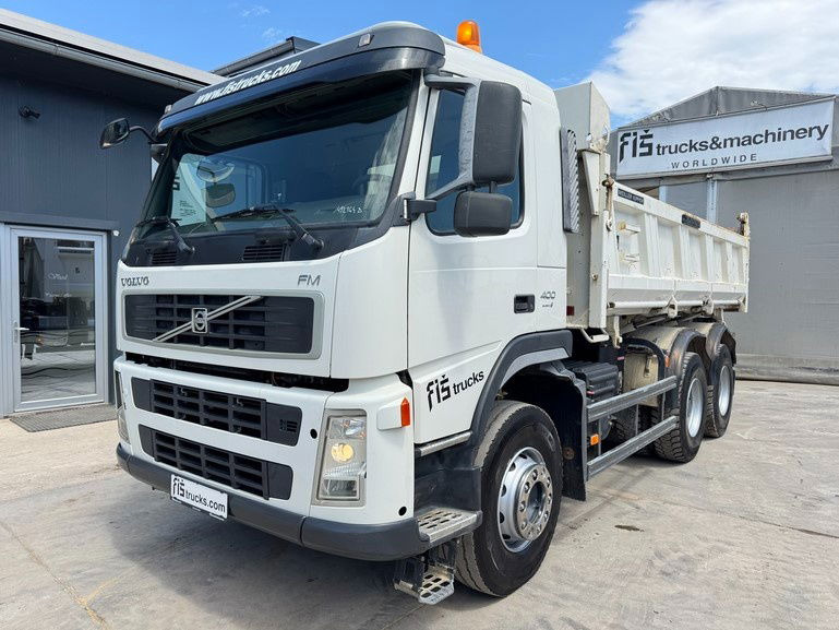 Volvo FM 400 6x4 bordmatic tipper - motor brake - Camião basculante: foto 1 Volvo FM 400 6x4 bordmatic tipper - motor brake - Camião basculante: foto 1