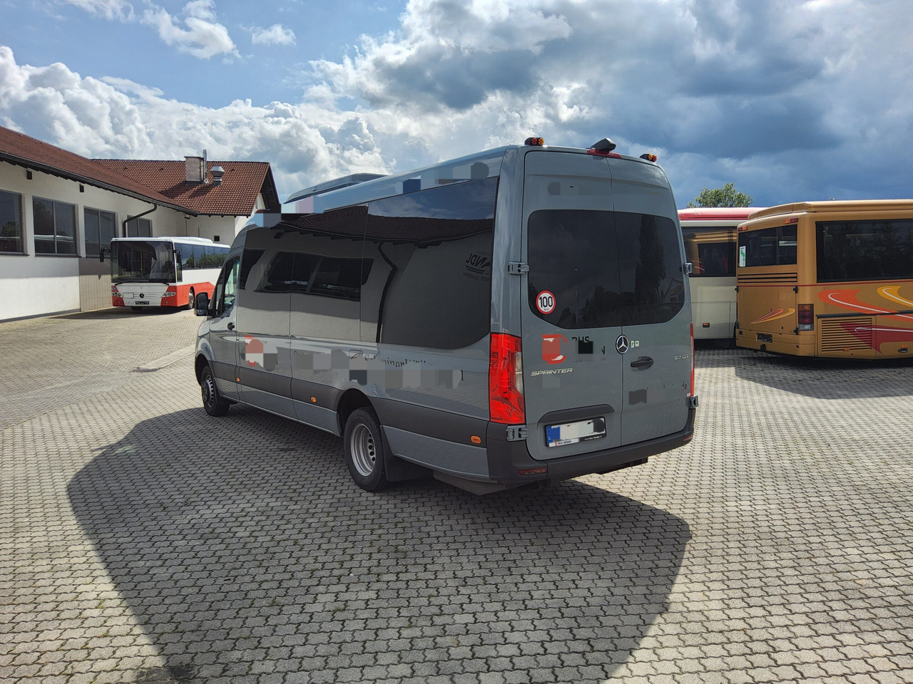 Mercedes Benz 517 cdi BusDesign Comfort 19+1+1 Schlafsitze / USB / Klima / Automatik - Minibus, Furgão de passageiros: foto 3 Mercedes Benz 517 cdi BusDesign Comfort 19+1+1 Schlafsitze / USB / Klima / Automatik - Minibus, Furgão de passageiros: foto 3