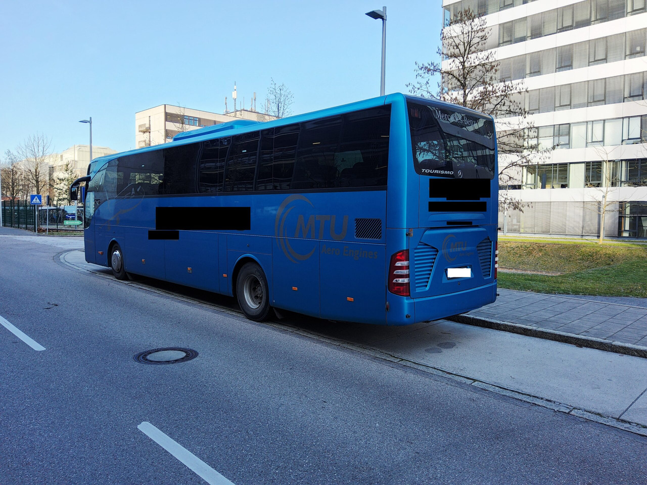 Mercedes Benz Tourismo 15 RHD 56 Sitze / kein WC / großer Kofferraum - Autocarro: foto 3 Mercedes Benz Tourismo 15 RHD 56 Sitze / kein WC / großer Kofferraum - Autocarro: foto 3