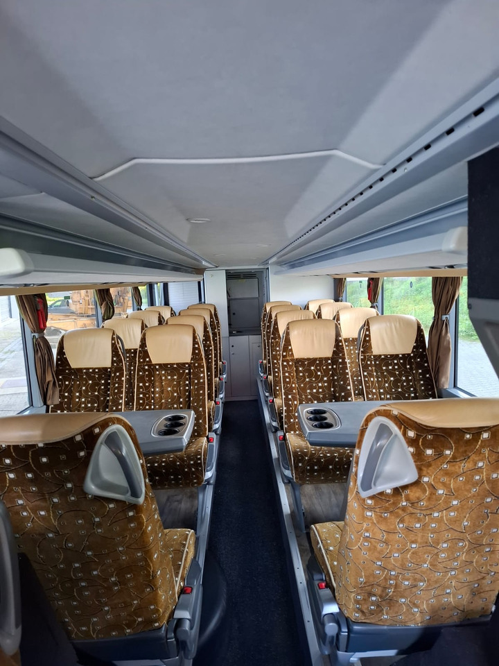 Setra S 431 DT Stehküche / PowerShift - Ônibus panorâmico: foto 5 Setra S 431 DT Stehküche / PowerShift - Ônibus panorâmico: foto 5