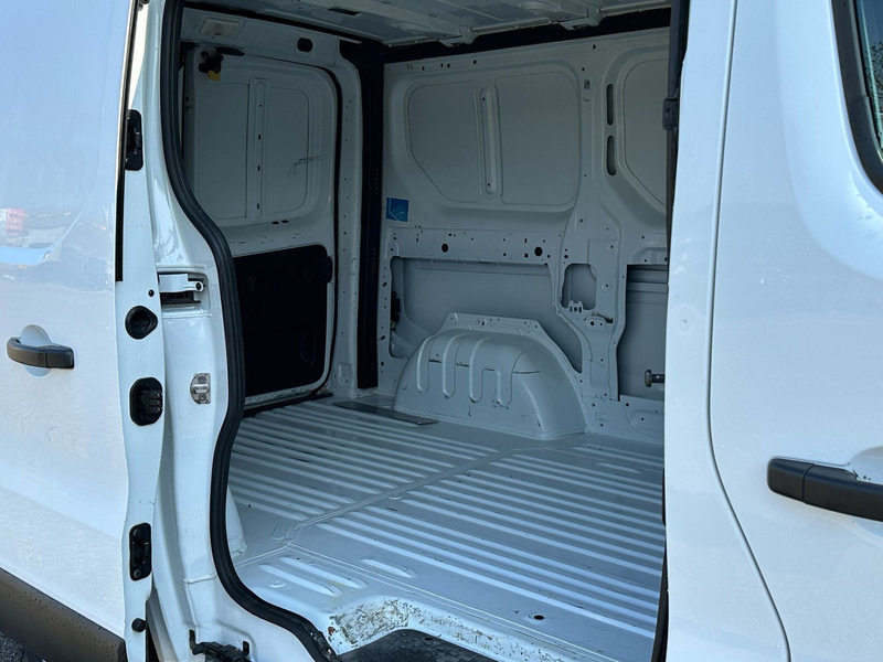 Renault Trafic 1.6 dCi T27 - Furgão compacto: foto 5 Renault Trafic 1.6 dCi T27 - Furgão compacto: foto 5