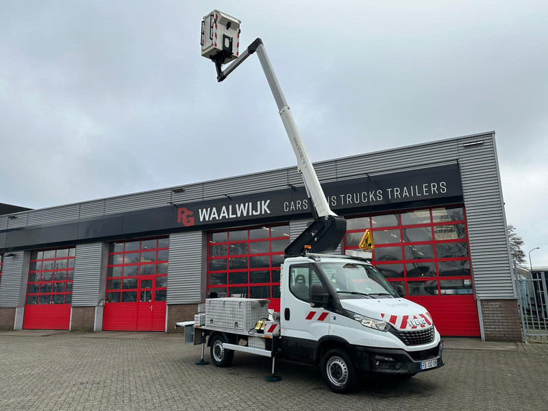 Iveco Daily 35S14 APK 29-08-2026, 4x gestempeld Km 64.779 - Veículo comercial: foto 3 Iveco Daily 35S14 APK 29-08-2026, 4x gestempeld Km 64.779 - Veículo comercial: foto 3