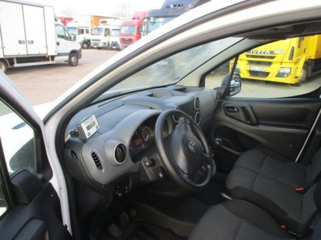 Citroën Berlingo izotherm - Carrinha frigorífica: foto 5 Citroën Berlingo izotherm - Carrinha frigorífica: foto 5