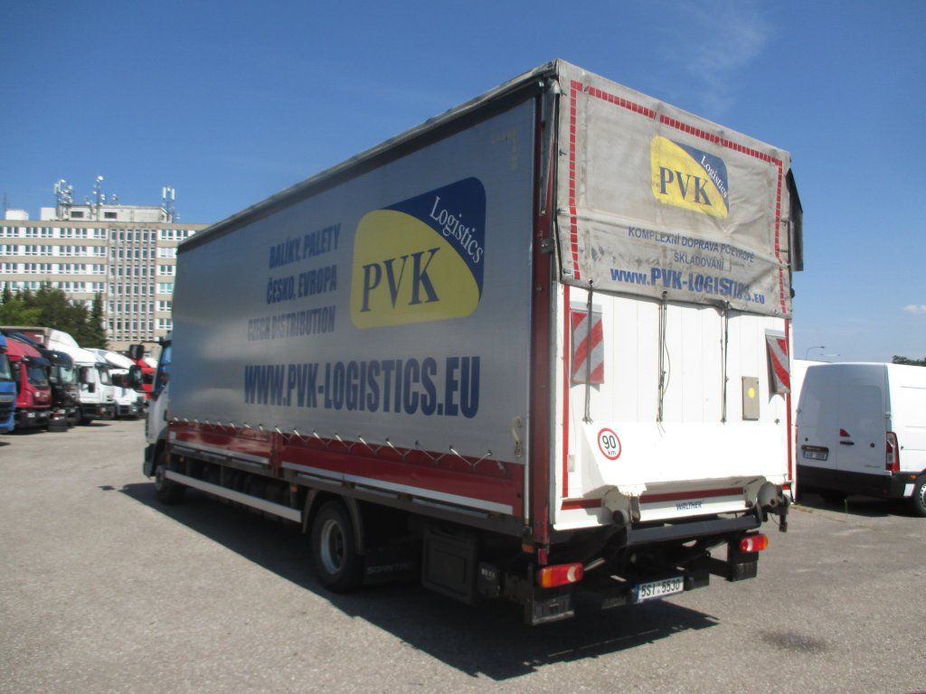 DAF LF 260 - Camião de lona: foto 2 DAF LF 260 - Camião de lona: foto 2