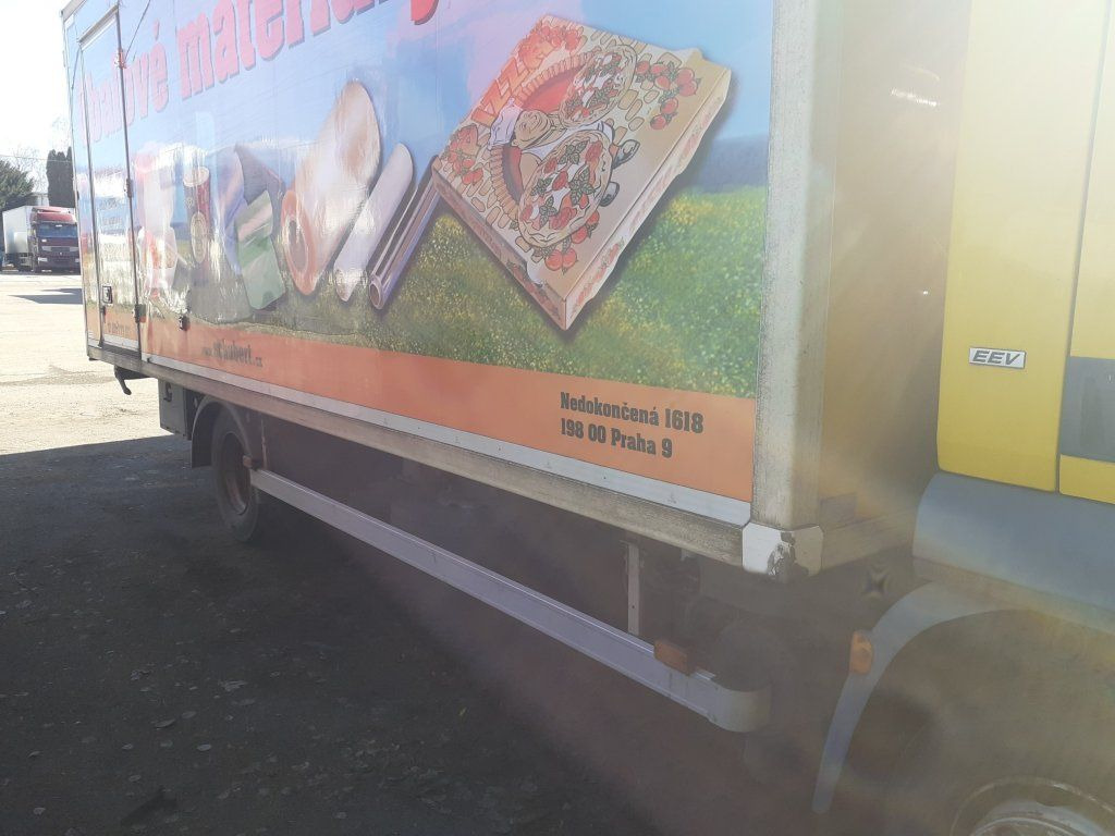 DAF LF45.210 mit Carrier Motorschaden engineproblem - Camião frigorífico: foto 5 DAF LF45.210 mit Carrier Motorschaden engineproblem - Camião frigorífico: foto 5