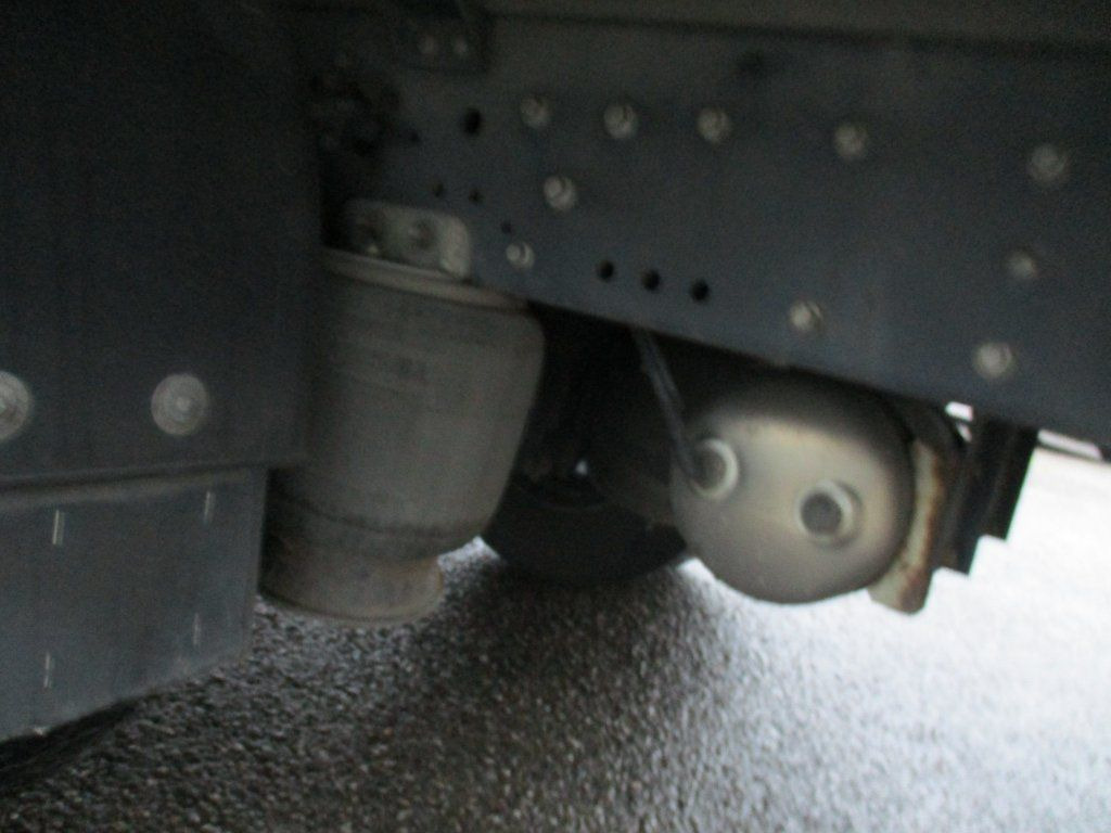 Locação financeira de Iveco 120E25 mit LBW  Iveco 120E25 mit LBW: foto 14