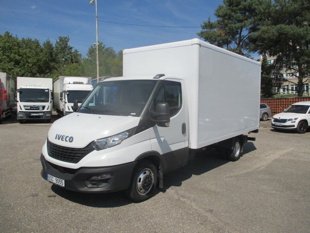 Iveco 35S16 Daily EURO 6 - Furgão: foto 1 Iveco 35S16 Daily EURO 6 - Furgão: foto 1
