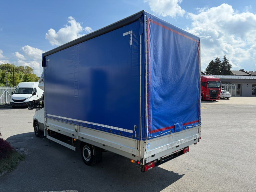 Iveco 35S18 Daily - Carrinha de lona: foto 5 Iveco 35S18 Daily - Carrinha de lona: foto 5