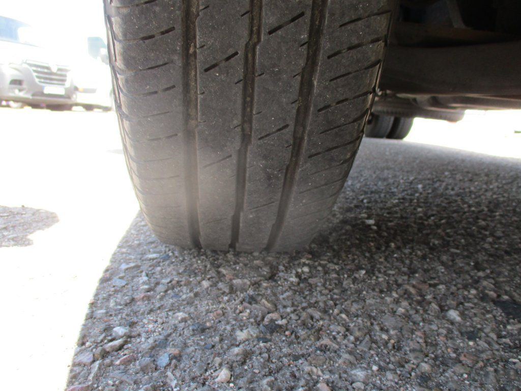 Carrinha de contentor Iveco Daily 35C16, 2.3, HC, 8 palet: foto 15 Carrinha de contentor Iveco Daily 35C16, 2.3, HC, 8 palet: foto 15