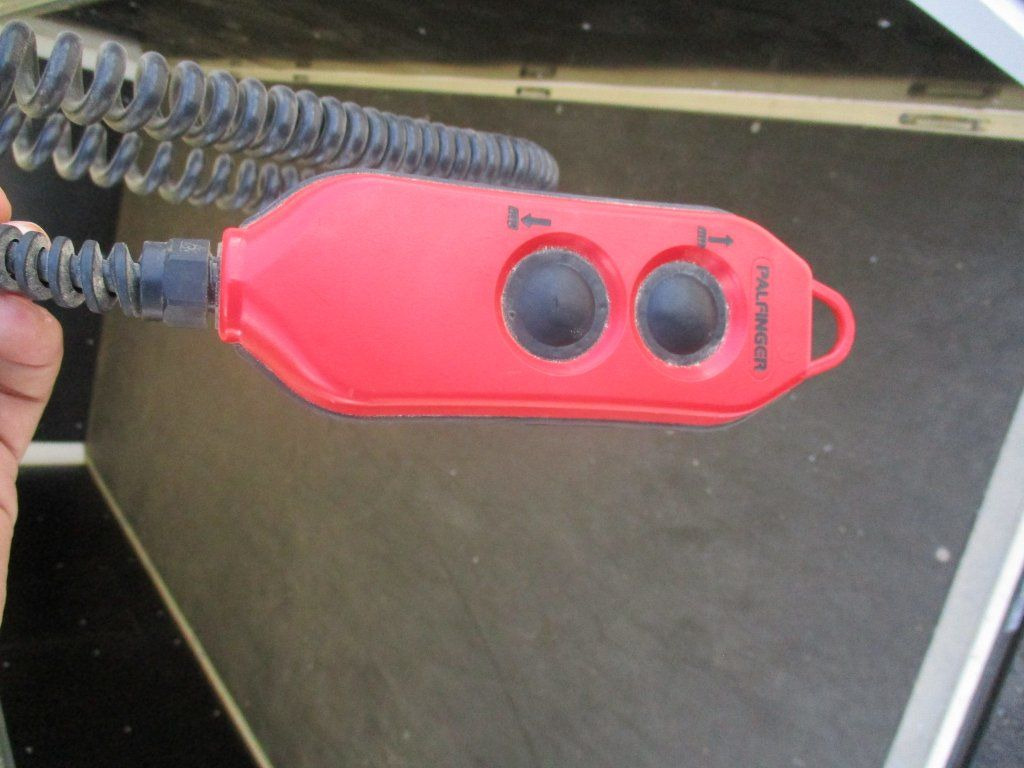 Carrinha de contentor Iveco Daily 35C16, 2.3, HC, 8 palet: foto 8 Carrinha de contentor Iveco Daily 35C16, 2.3, HC, 8 palet: foto 8