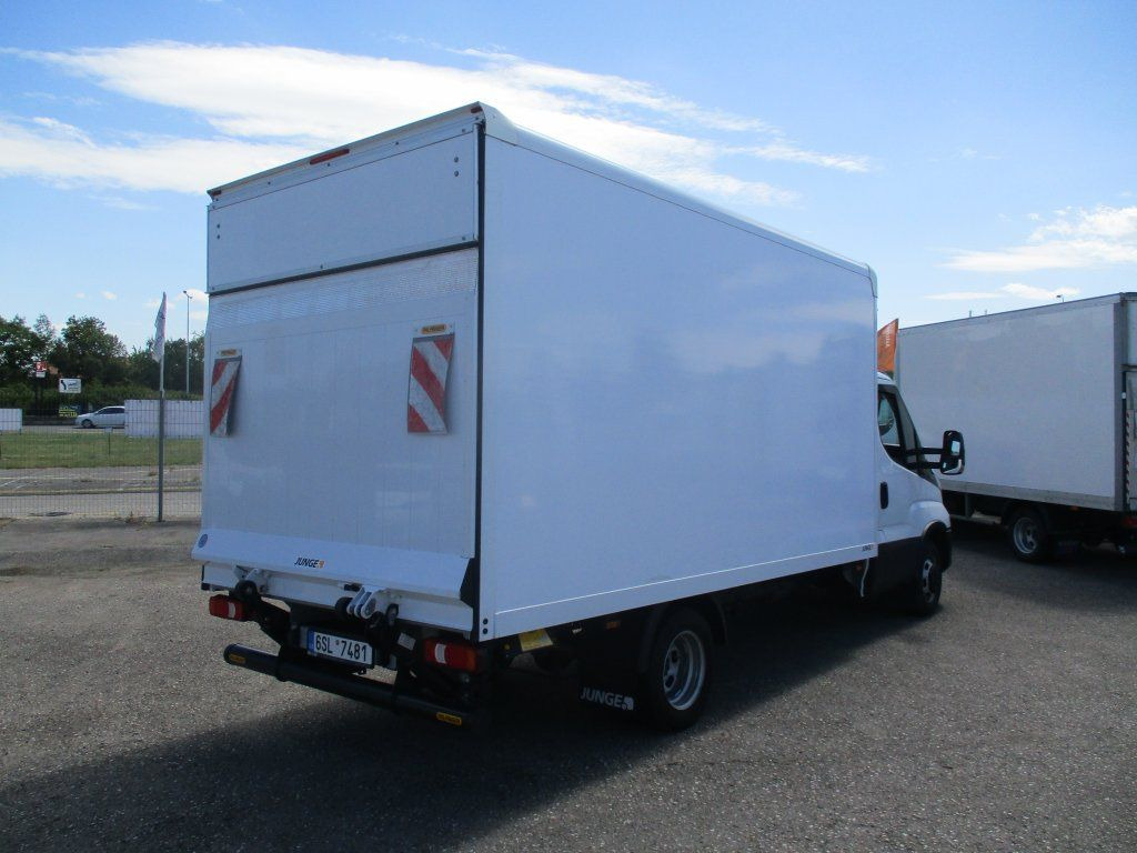 Iveco Daily 35C16, 2.3, HC, 8 palet - Carrinha de contentor: foto 4 Iveco Daily 35C16, 2.3, HC, 8 palet - Carrinha de contentor: foto 4