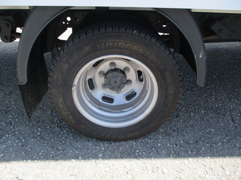 Carrinha de contentor Iveco Daily 35C16, 2.3, HC, 8 palet: foto 18 Carrinha de contentor Iveco Daily 35C16, 2.3, HC, 8 palet: foto 18