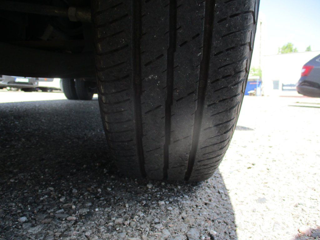 Carrinha de contentor Iveco Daily 35C16, 2.3, HC, 8 palet: foto 14 Carrinha de contentor Iveco Daily 35C16, 2.3, HC, 8 palet: foto 14