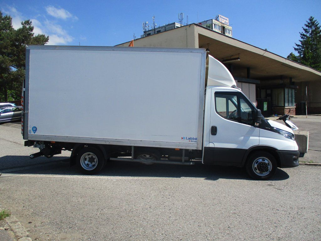 Iveco Daily 35C16 3.0 - Carrinha de contentor: foto 4 Iveco Daily 35C16 3.0 - Carrinha de contentor: foto 4