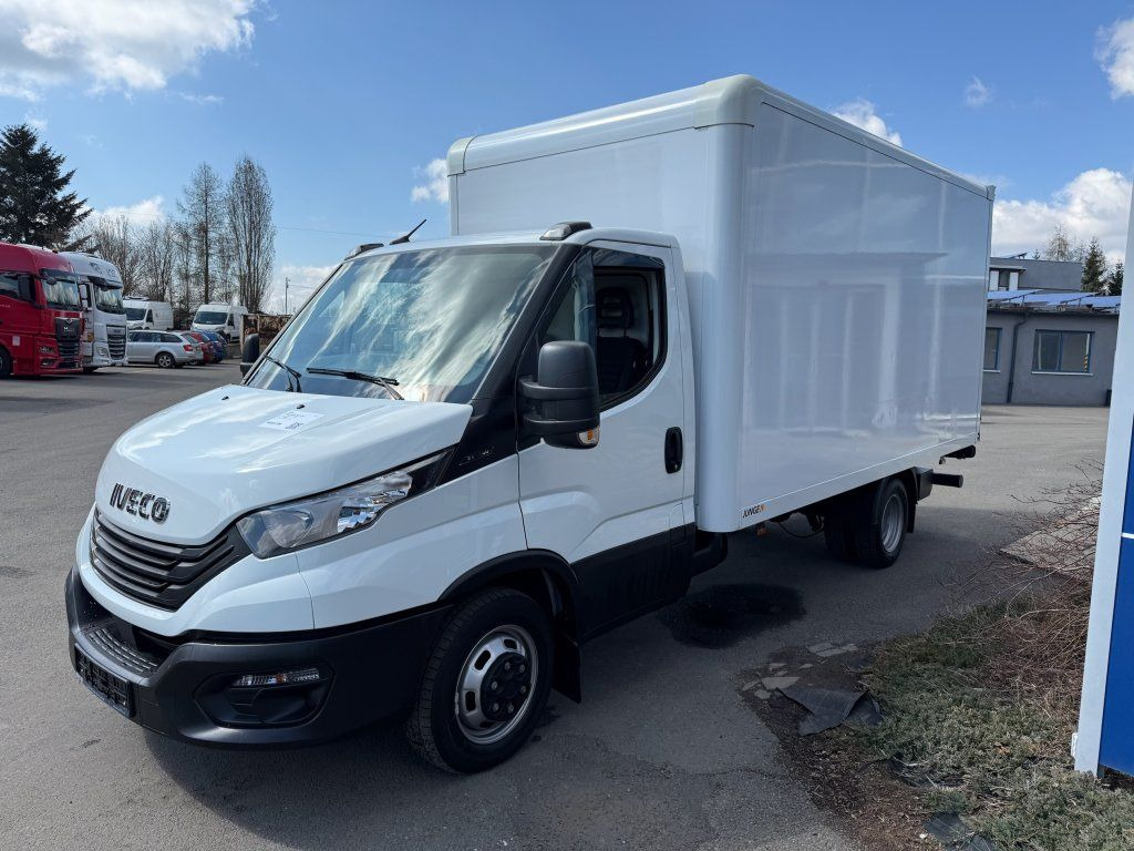 Carrinha de contentor Iveco Daily 35C16: foto 6