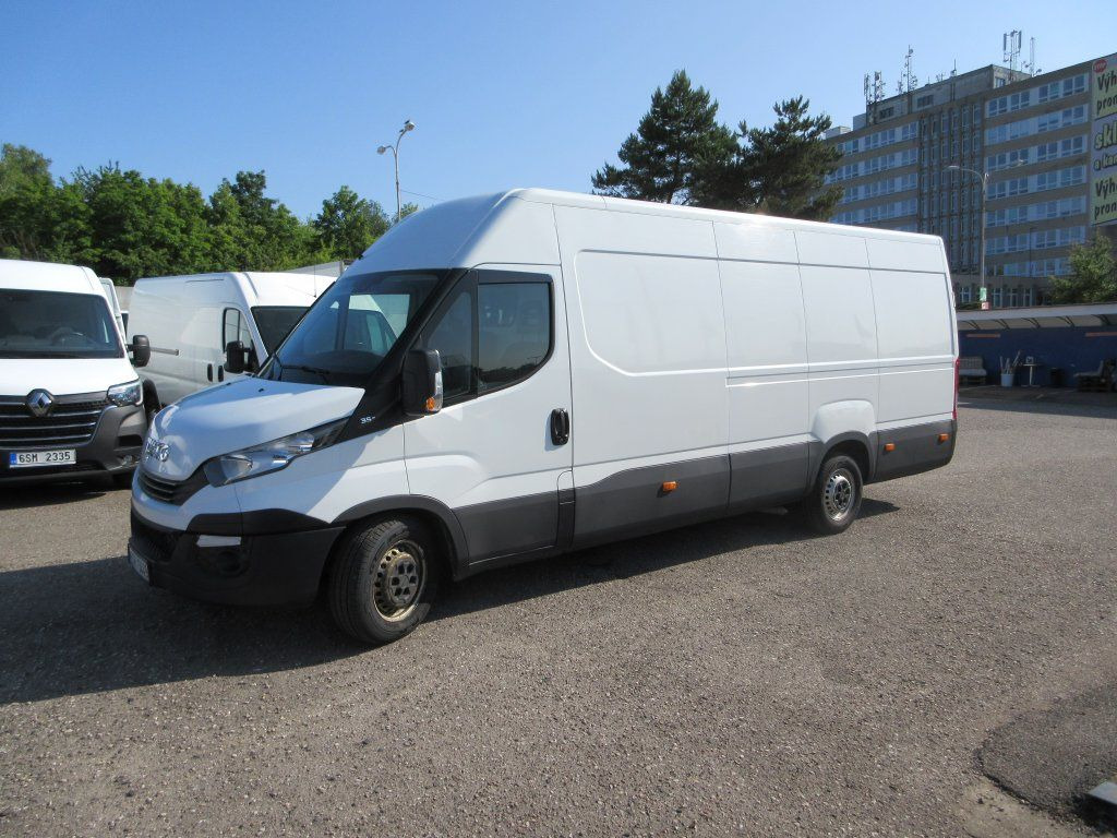 Iveco Daily 35S16 Hi Matic - Furgão: foto 2 Iveco Daily 35S16 Hi Matic - Furgão: foto 2
