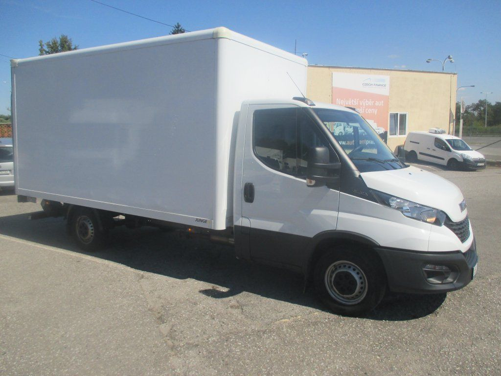 Iveco Daily 35S16 - Furgão: foto 2 Iveco Daily 35S16 - Furgão: foto 2