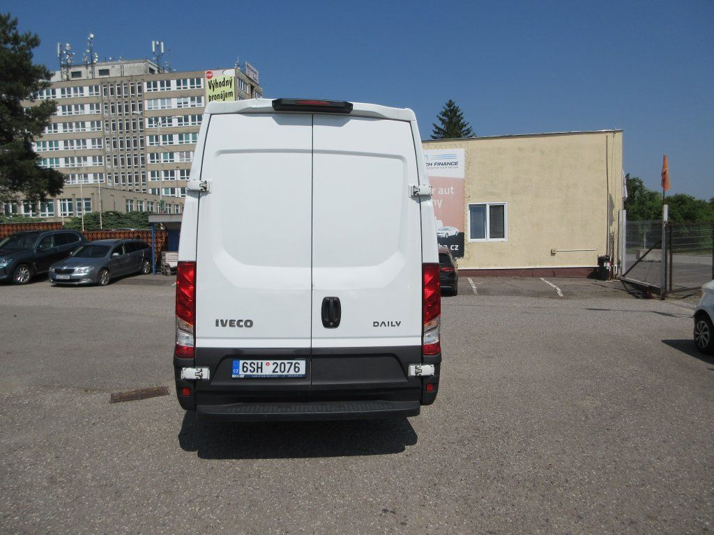 Iveco Daily 35S16 - Furgão: foto 5 Iveco Daily 35S16 - Furgão: foto 5