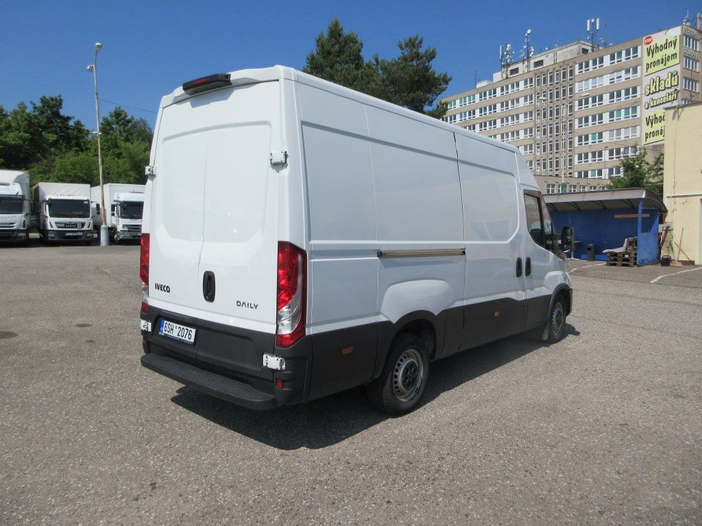 Iveco Daily 35S16 - Furgão: foto 3 Iveco Daily 35S16 - Furgão: foto 3