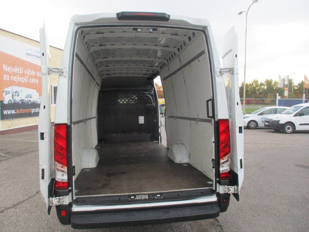 Iveco Daily 35S16 - Furgão: foto 5 Iveco Daily 35S16 - Furgão: foto 5