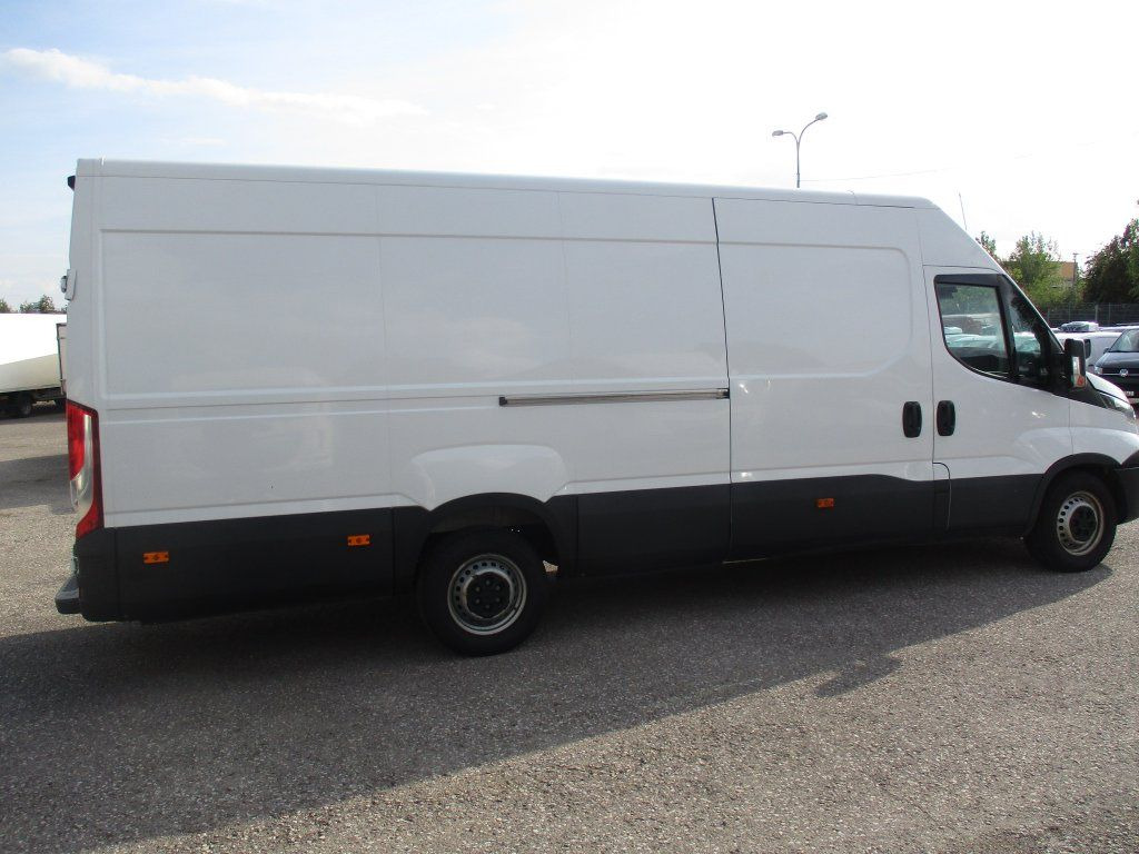 Iveco Daily 35S16 - Furgão: foto 4 Iveco Daily 35S16 - Furgão: foto 4