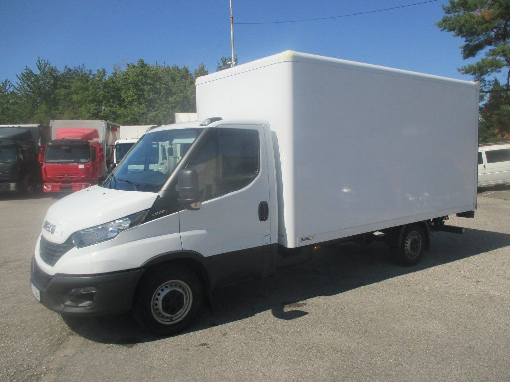 Iveco Daily 35S16 - Furgão: foto 1 Iveco Daily 35S16 - Furgão: foto 1