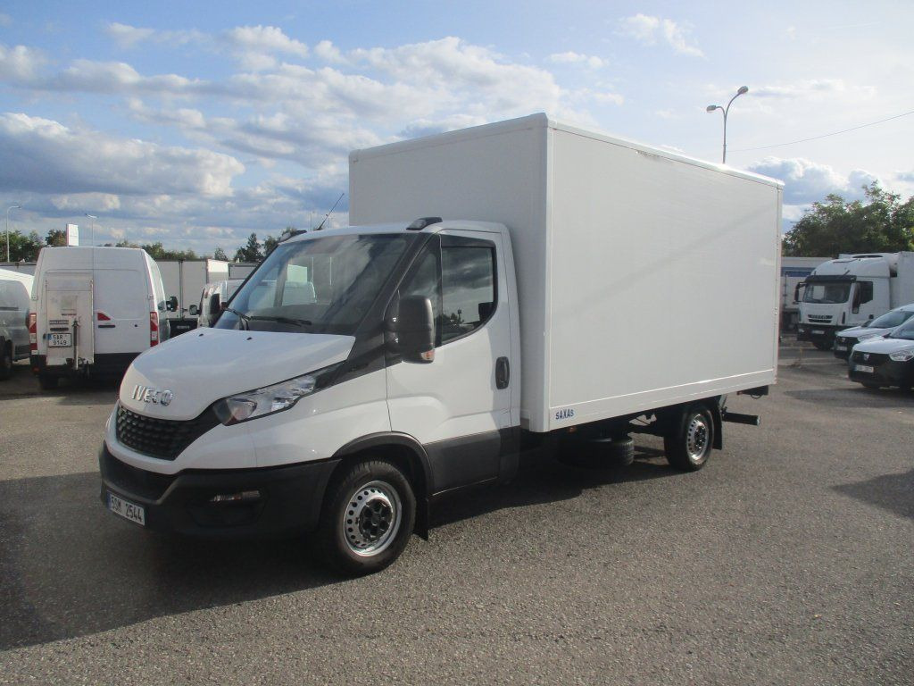 Iveco Daily 35S16 mit LBW - Carrinha de contentor: foto 1 Iveco Daily 35S16 mit LBW - Carrinha de contentor: foto 1