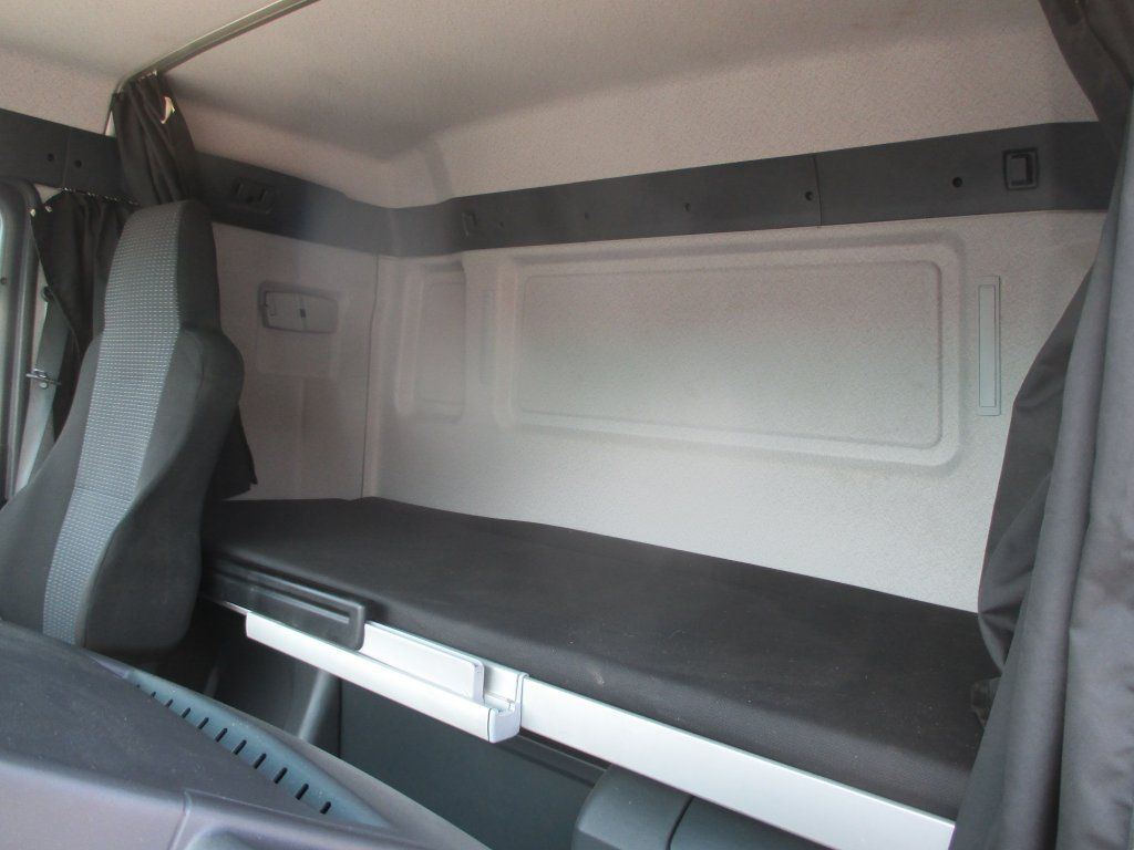 MAN TGL 12.220 - Camião furgão: foto 5 MAN TGL 12.220 - Camião furgão: foto 5