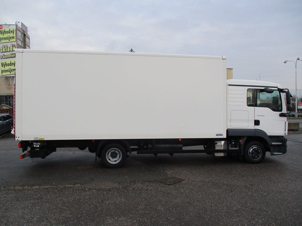 MAN TGL 8.190 - Carrinha de contentor: foto 4 MAN TGL 8.190 - Carrinha de contentor: foto 4
