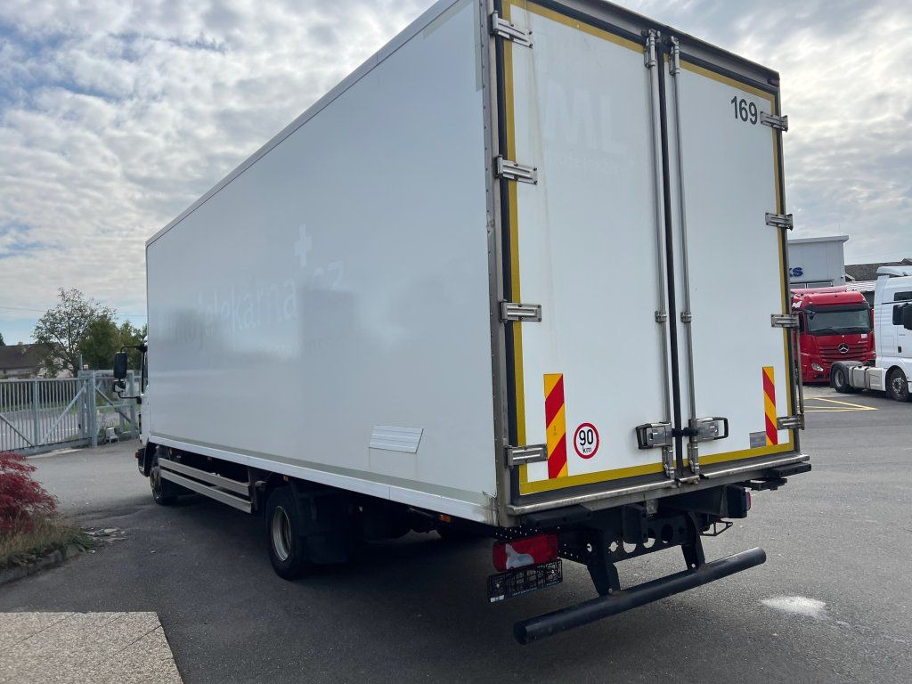 MAN TGL12.220 EURO 6 Carrier Xarios 600 - Camião frigorífico: foto 5 MAN TGL12.220 EURO 6 Carrier Xarios 600 - Camião frigorífico: foto 5