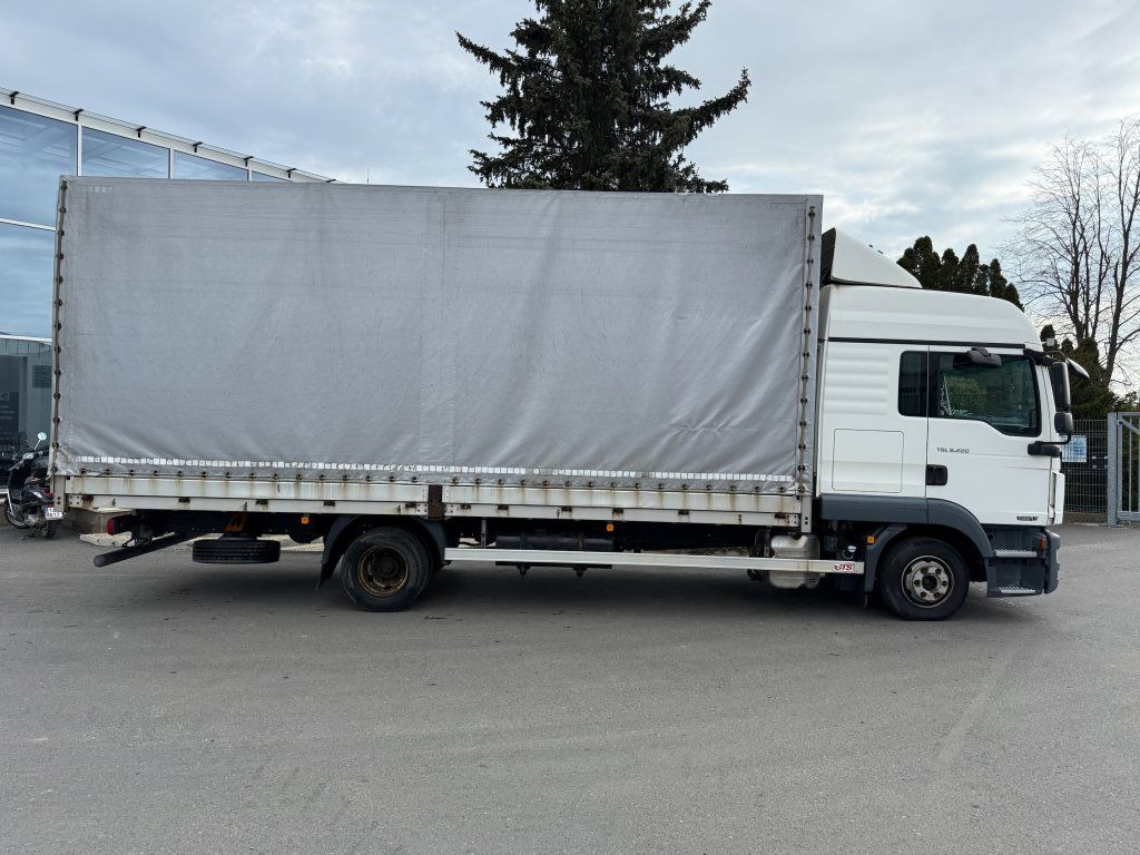 MAN TGL8.220 EURO 6 - Carrinha de lona: foto 3 MAN TGL8.220 EURO 6 - Carrinha de lona: foto 3