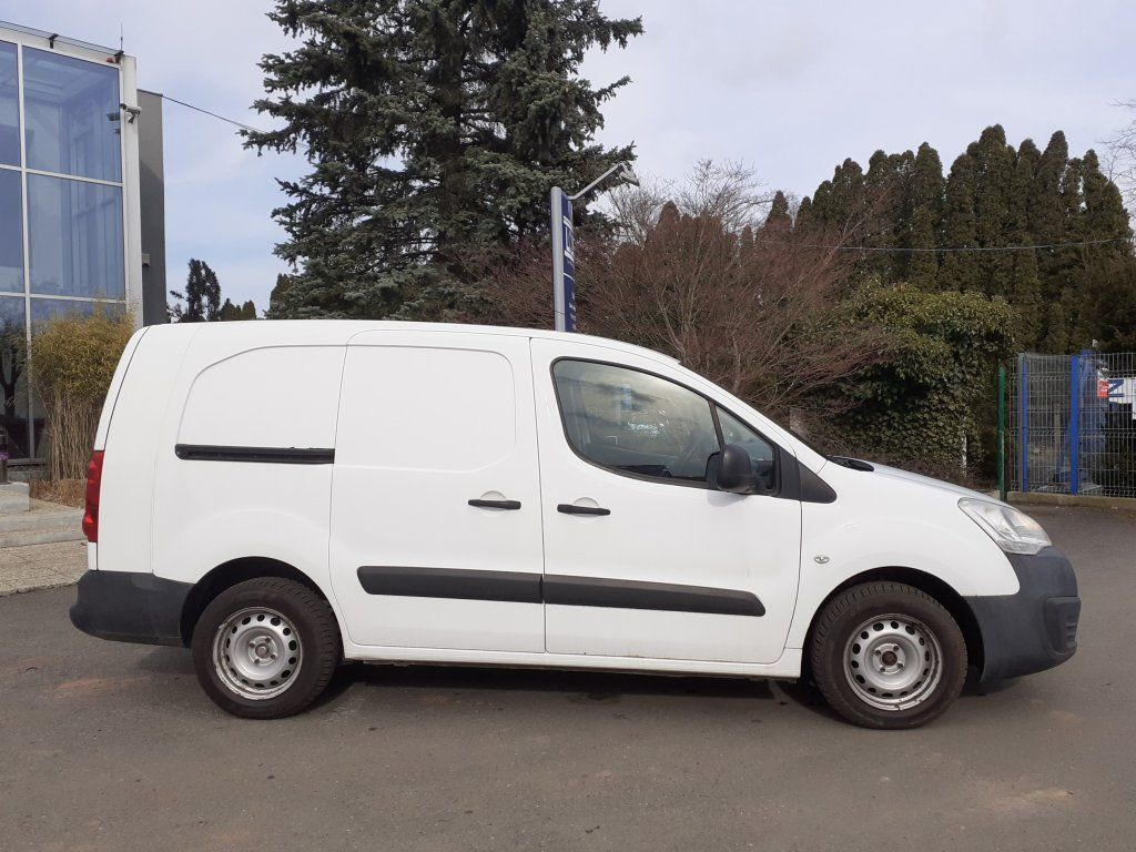 Peugeot PARTNER 1.6 HDi 90 - Furgão compacto: foto 4 Peugeot PARTNER 1.6 HDi 90 - Furgão compacto: foto 4