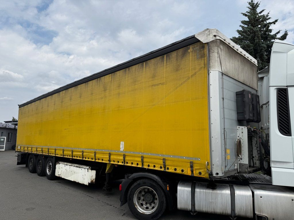 Schmitz Cargobull SCS24 - Semi-reboque de lona: foto 1 Schmitz Cargobull SCS24 - Semi-reboque de lona: foto 1
