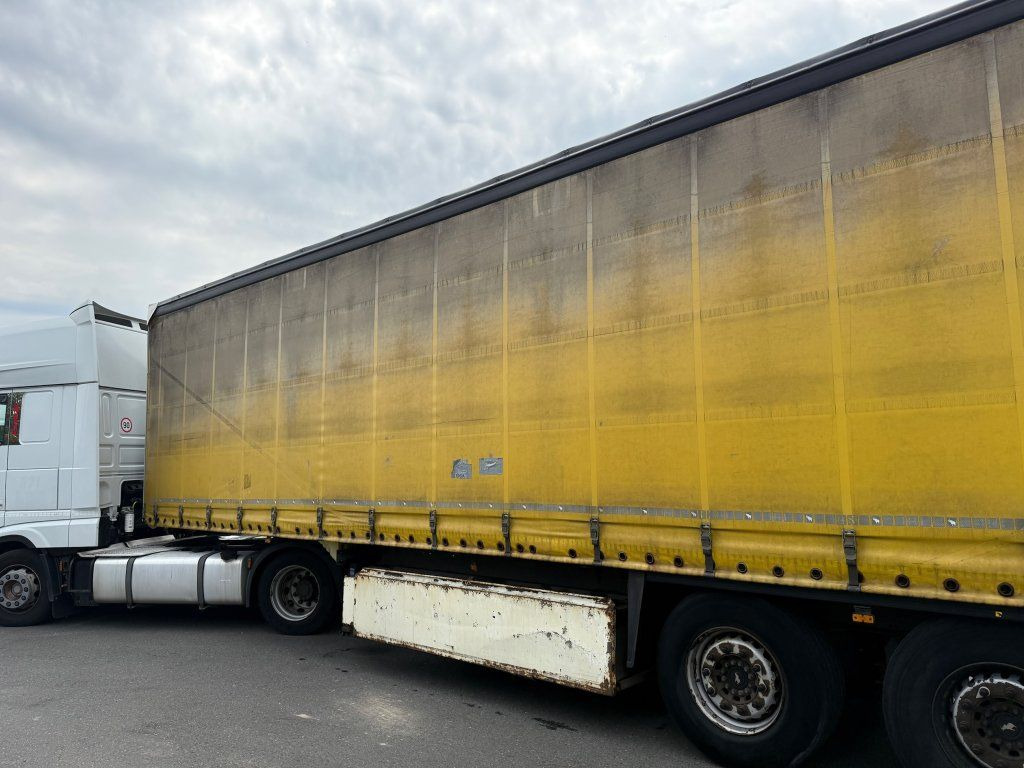 Schmitz Cargobull SCS24 - Semi-reboque de lona: foto 5 Schmitz Cargobull SCS24 - Semi-reboque de lona: foto 5