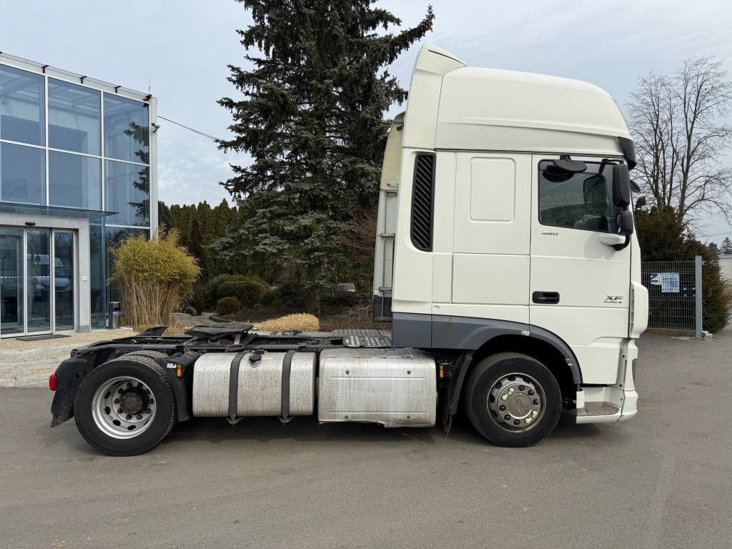 DAF XF460 EURO 6 MEGA/lowdeck - Tractor: foto 3 DAF XF460 EURO 6 MEGA/lowdeck - Tractor: foto 3