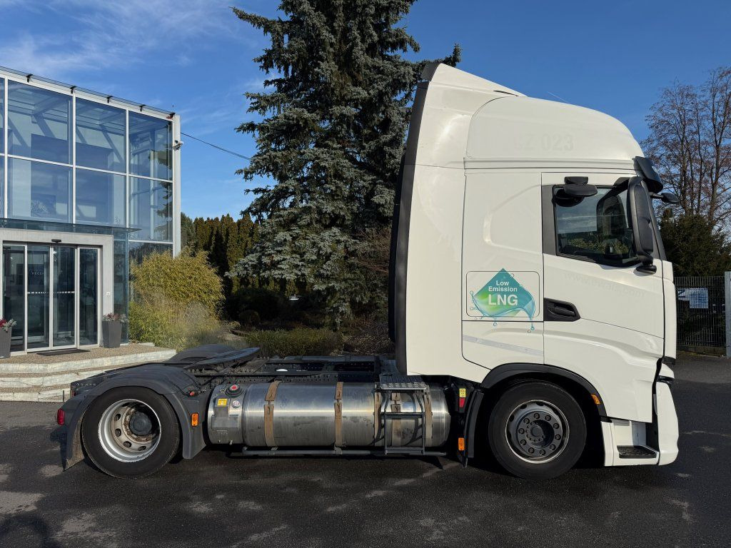 Iveco S-Way 460 MEGA/lowdeck LNG EURO 6 New Tacho - Tractor: foto 4 Iveco S-Way 460 MEGA/lowdeck LNG EURO 6 New Tacho - Tractor: foto 4