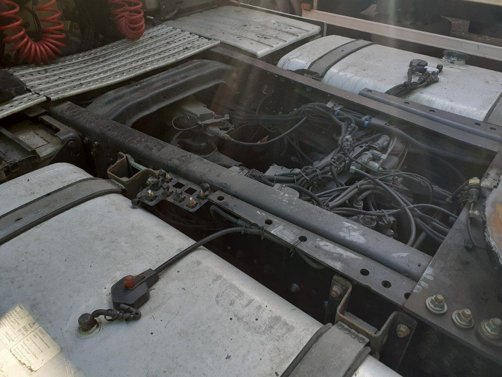 Tractor MAN TGX18.460 XLX Motorschaden/engine damage: foto 11 Tractor MAN TGX18.460 XLX Motorschaden/engine damage: foto 11