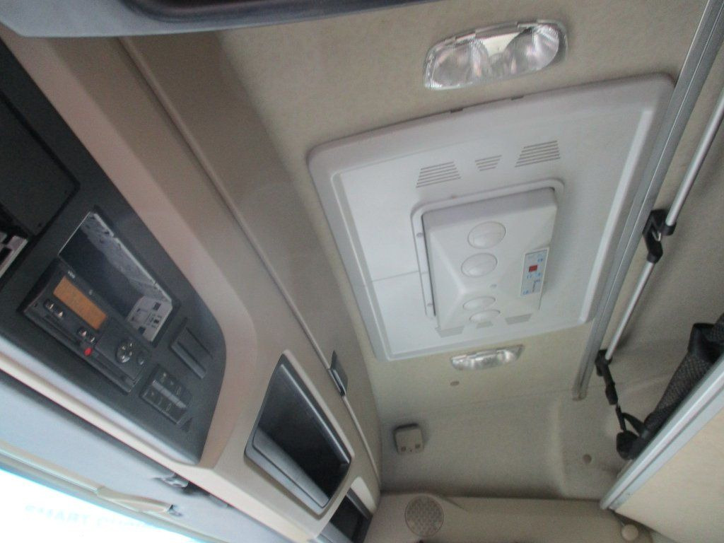 Locação financeira de  Mercedes-Benz 1845 Actros EURO 6 MEGA/lowdeck Mercedes-Benz 1845 Actros EURO 6 MEGA/lowdeck: foto 13