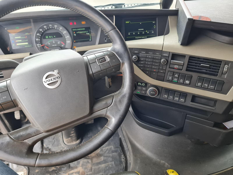 Volvo FH16 750 | 6x4 | ADR | 100 TON | ADR EXll, EXlll, AT | RETARDER | 100 TON VOLVO + VANG - Tractor: foto 5 Volvo FH16 750 | 6x4 | ADR | 100 TON | ADR EXll, EXlll, AT | RETARDER | 100 TON VOLVO + VANG - Tractor: foto 5