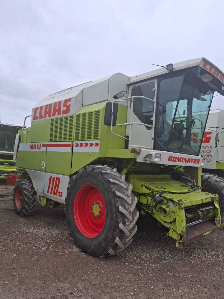 Claas dominator 118 sl Maxi - Ceifeira debulhadora: foto 1 Claas dominator 118 sl Maxi - Ceifeira debulhadora: foto 1