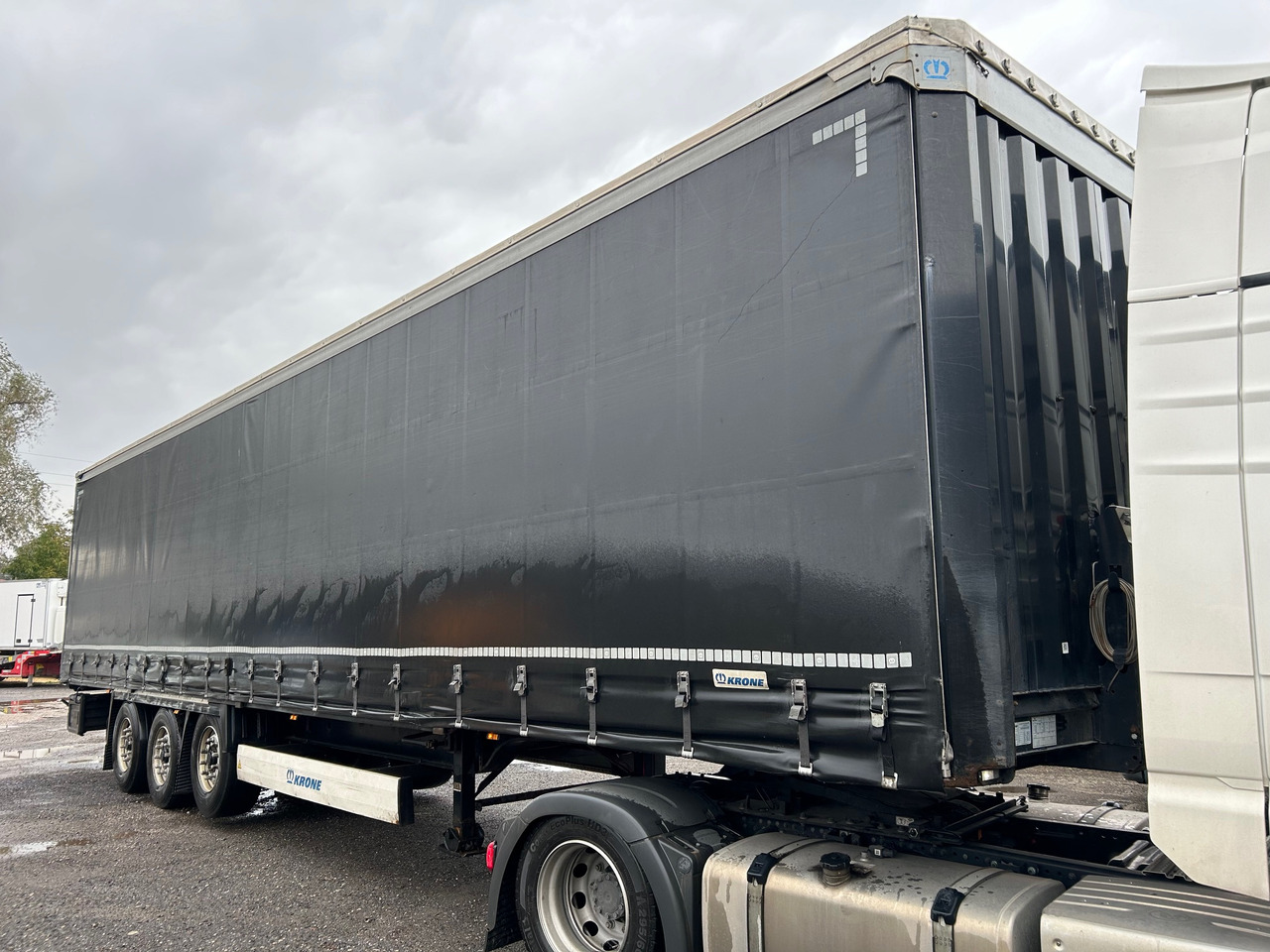 KRONE Coil Liner 2017 Tautliner Coilmulde - Semi-reboque de lona: foto 1 KRONE Coil Liner 2017 Tautliner Coilmulde - Semi-reboque de lona: foto 1