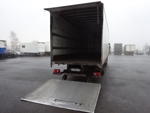 DAF LF 55 280 // broken engine - moteur cassé ! - Camião furgão: foto 4 DAF LF 55 280 // broken engine - moteur cassé ! - Camião furgão: foto 4