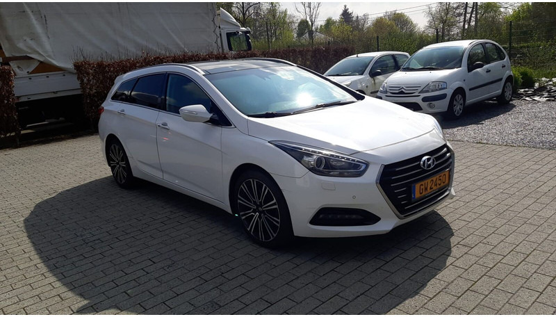 Hyundai i40 - Automóvel: foto 1 Hyundai i40 - Automóvel: foto 1