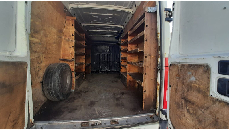 Furgão Iveco Daily 35S12: foto 6
